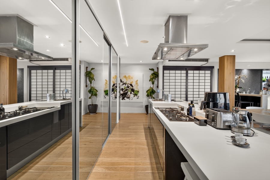 To Let 2 Bedroom Property for Rent in Green Point Western Cape